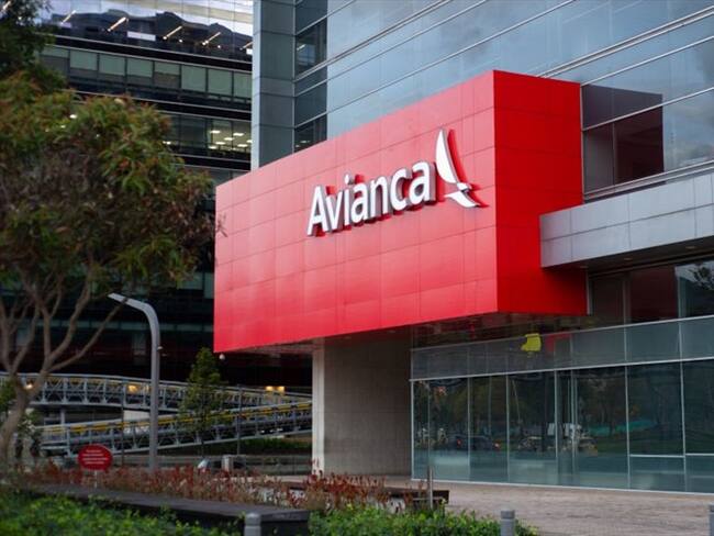 Avianca registró un déficit patrimonial por US$355 millones y deficiencias de capital de trabajo por US$4.027 millones. Foto: Getty Images / SEBASTIÁN BARROS