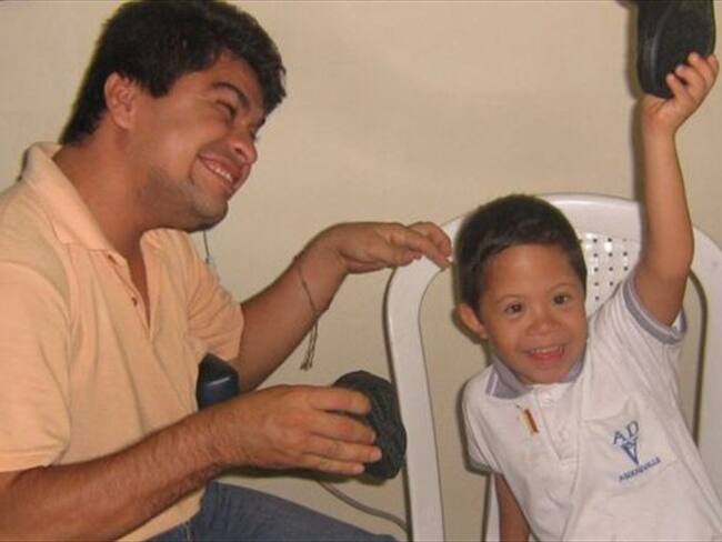 Jeison Aristizábal ayuda a 480 niños discapacitados. Foto: ASODISVALLE.