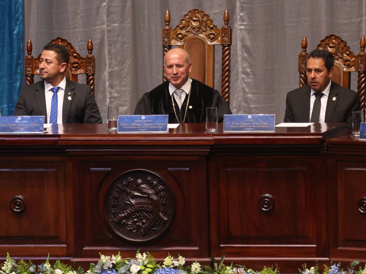 Magistrado sancionado por EE.UU. asumió presidencia del máximo tribunal de Guatemala