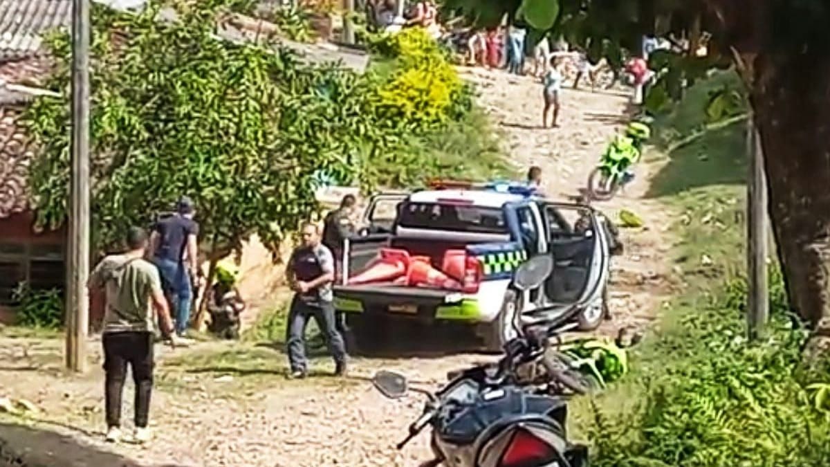 Un policía muerto y dos más heridos por ataque con explosivos en El Patía, Cauca