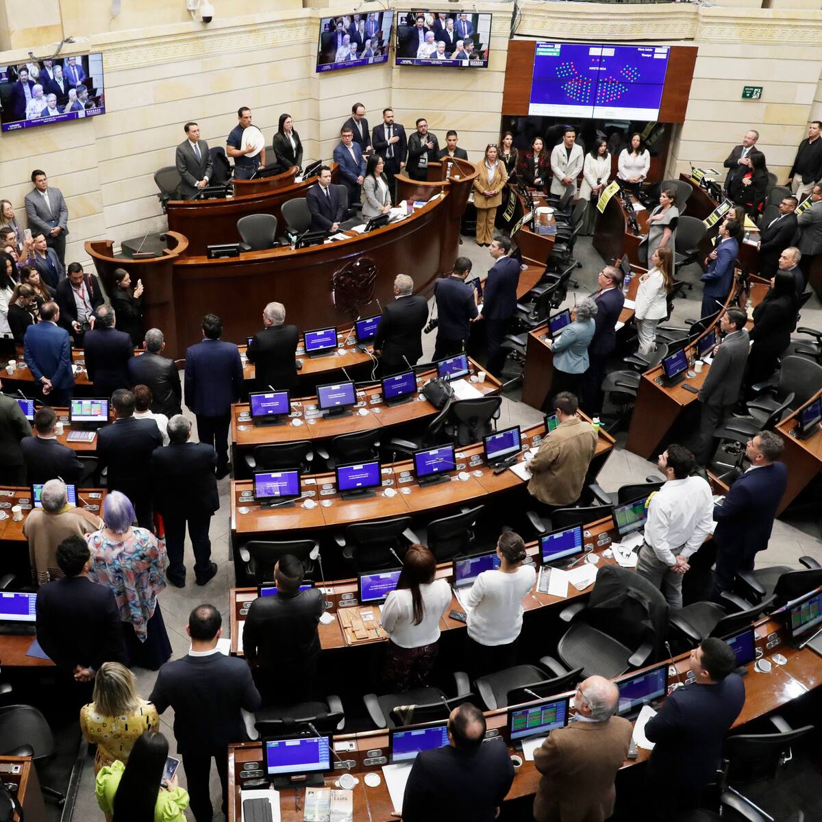 Opinómetro: 47,8% de los encuestados está en desacuerdo con hundimiento de la consulta popular