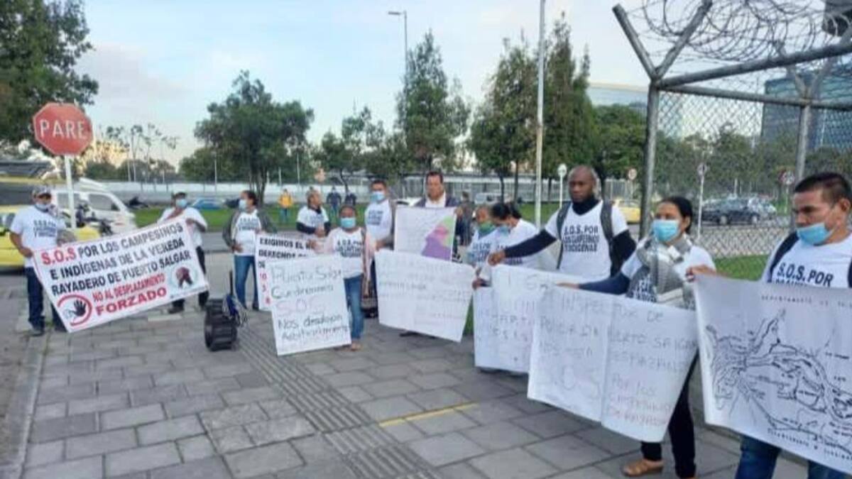 Campesinos en Puerto Salgar, Cundinamarca, aseguran que los están sacando de sus tierras