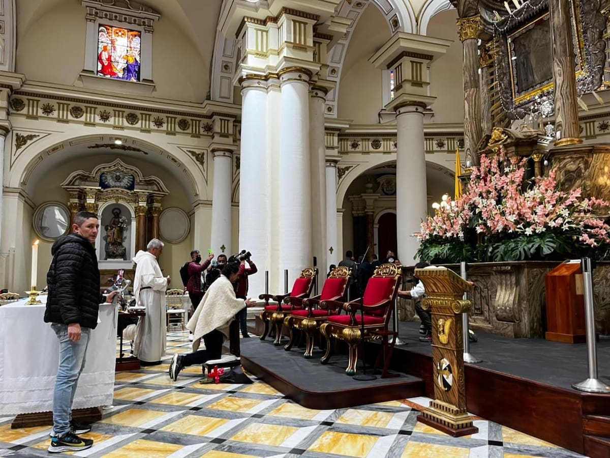 Federico Gutiérrez se encomienda a la virgen de Chiquinquirá