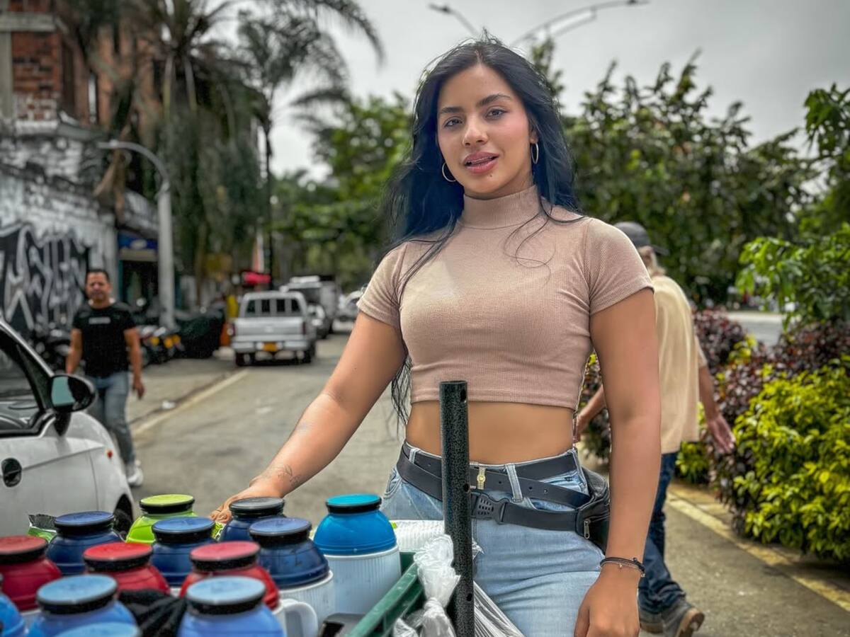 La historia de Andrea Rico, la mujer que se volvió famosa vendiendo tintos en Medellín