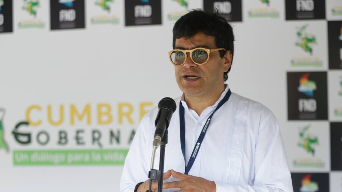 “No se revictimiza a víctimas de AGC”: comisionado de paz por presiones del Clan del Golfo