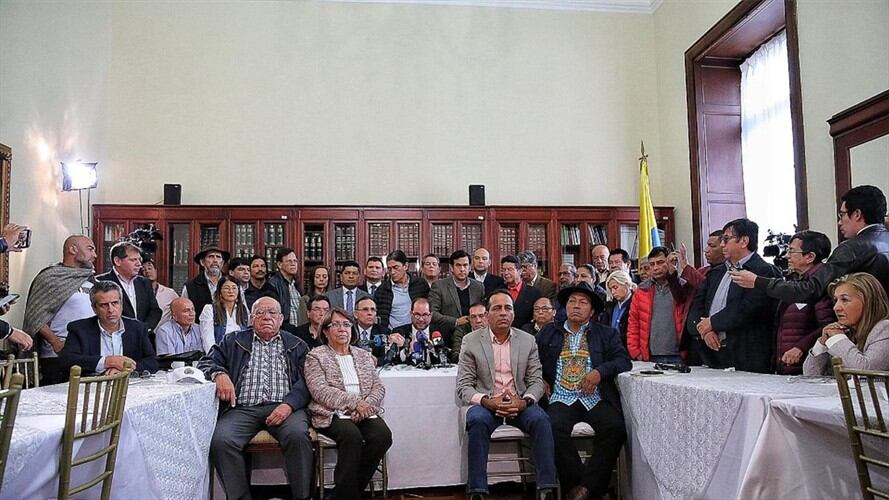 Senadores se reunieron con voceros del comité del Paro. Foto: Lucas Pombo