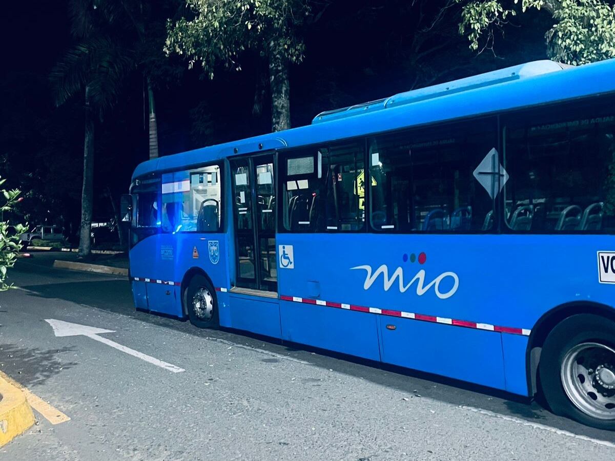 Bus del MIO en fuga. Foto: Suministrada