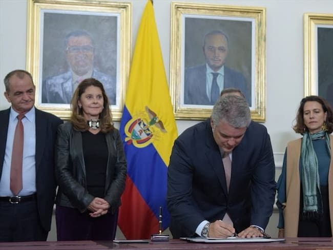 Con el Plan de Desarrollo, Duque se compromete a sacar a 3.4 millones de colombianos de la pobreza. Foto: Vicepresidencia