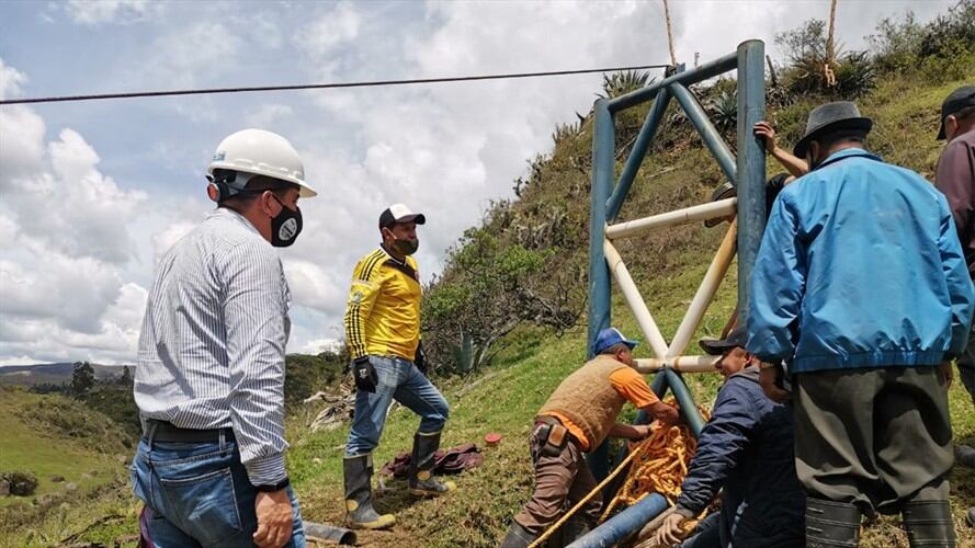 Se adelanta limpieza de cunetas. Foto: W