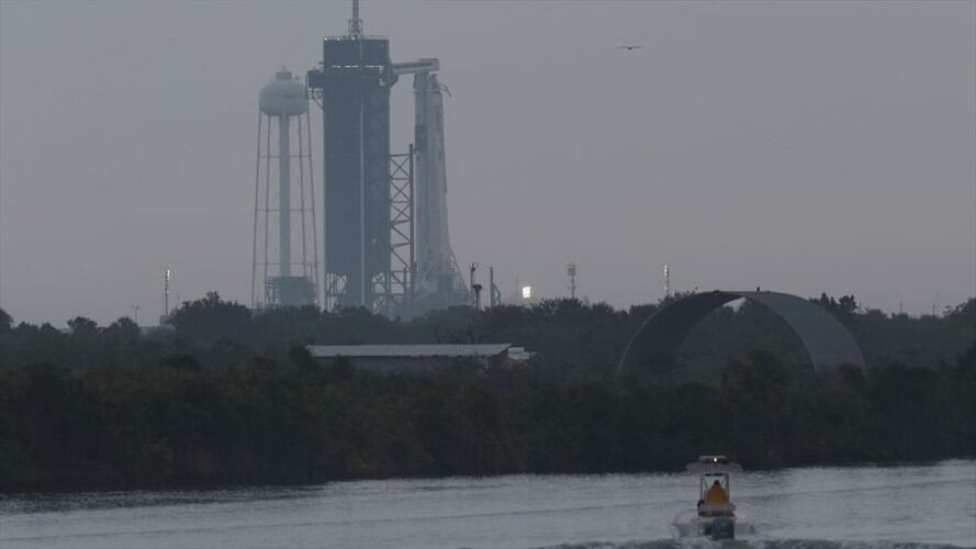 Tras cumplir una estricta cuarentena de dos semanas, Bob Behnken y Doug Hurley tripularán la cápsula Crew Dragon, que será lanzada por un cohete Falcon 9 de SpaceX,. Foto: Getty Images