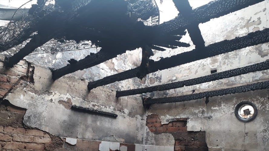 Un perro murió en un gigantesco incendio en el norte de Popayán. Foto: Bomberos Popayán