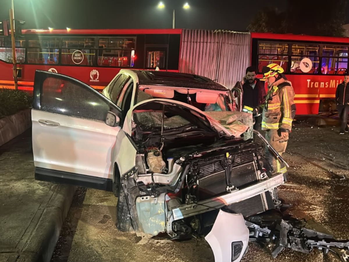 Aumenta a 11 las personas heridas tras accidente entre un bus de TransMilenio y un carro particular