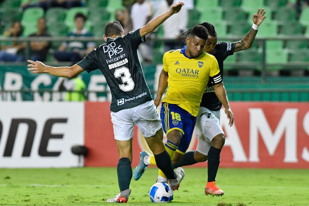 Deportivo Cali y Boca Juniors (Photo by Gabriel Aponte/Getty Images)