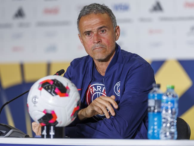 Luis Enrique durante una rueda de prensa previo al PSG vs. Flamengo. FOTO: Mohammed Dabbous/Anadolu vía Getty Images