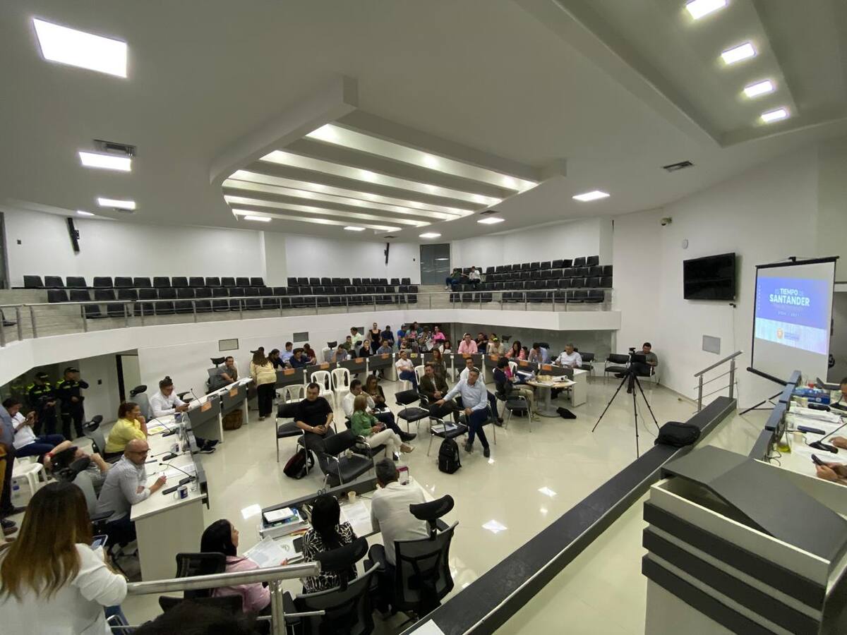 Aplazado debate en la Asamblea de Santander sobre estado del corredor vial de Onsamo