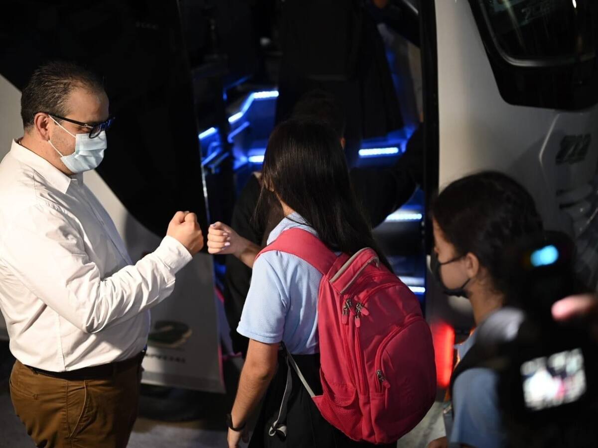 Inició el transporte escolar fronterizo