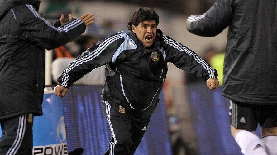 El día en que Maradona gritó el gol de Yerry Mina ante Inglaterra. Foto: ALEJANDRO PAGNI/AFP via Getty Images