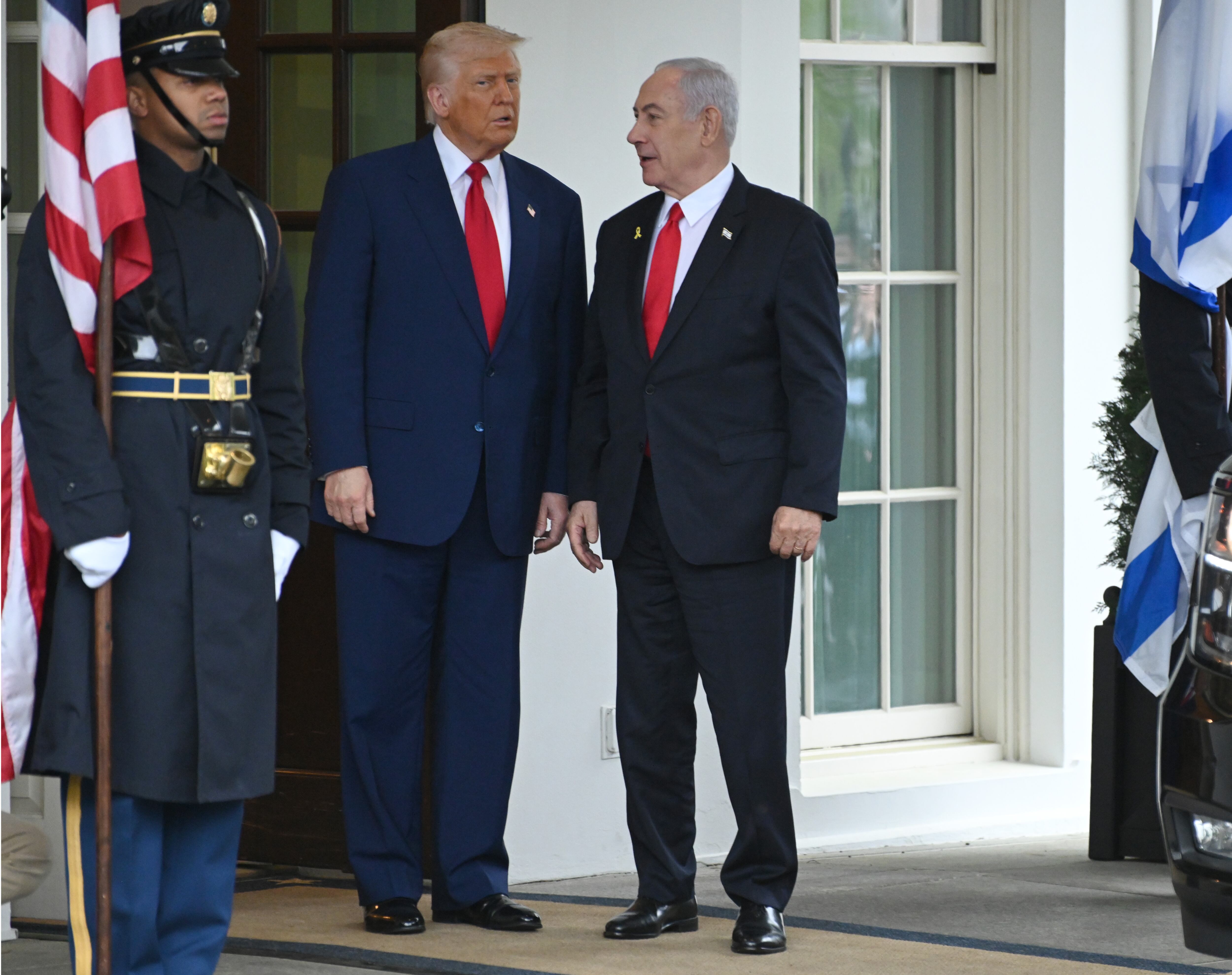 Donald Trump y Benjamín Netanyahu en su reunión en la Casa Blanca el 7 de abril. FOTO: Chen Mengtong/China News Service/VCG via Getty Images