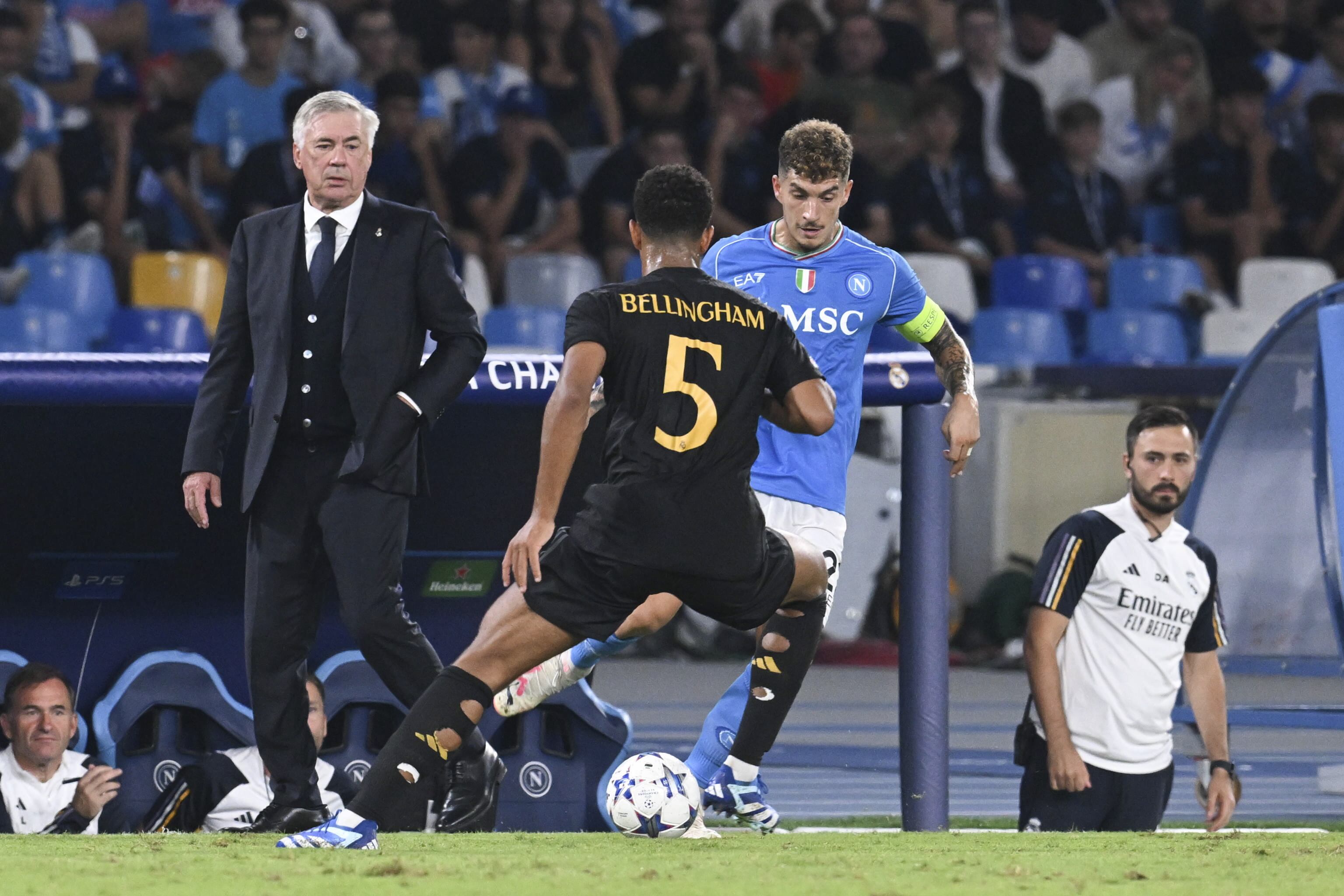 Jude Bellingham vs. Napoli por Champions. Foto: EFE.