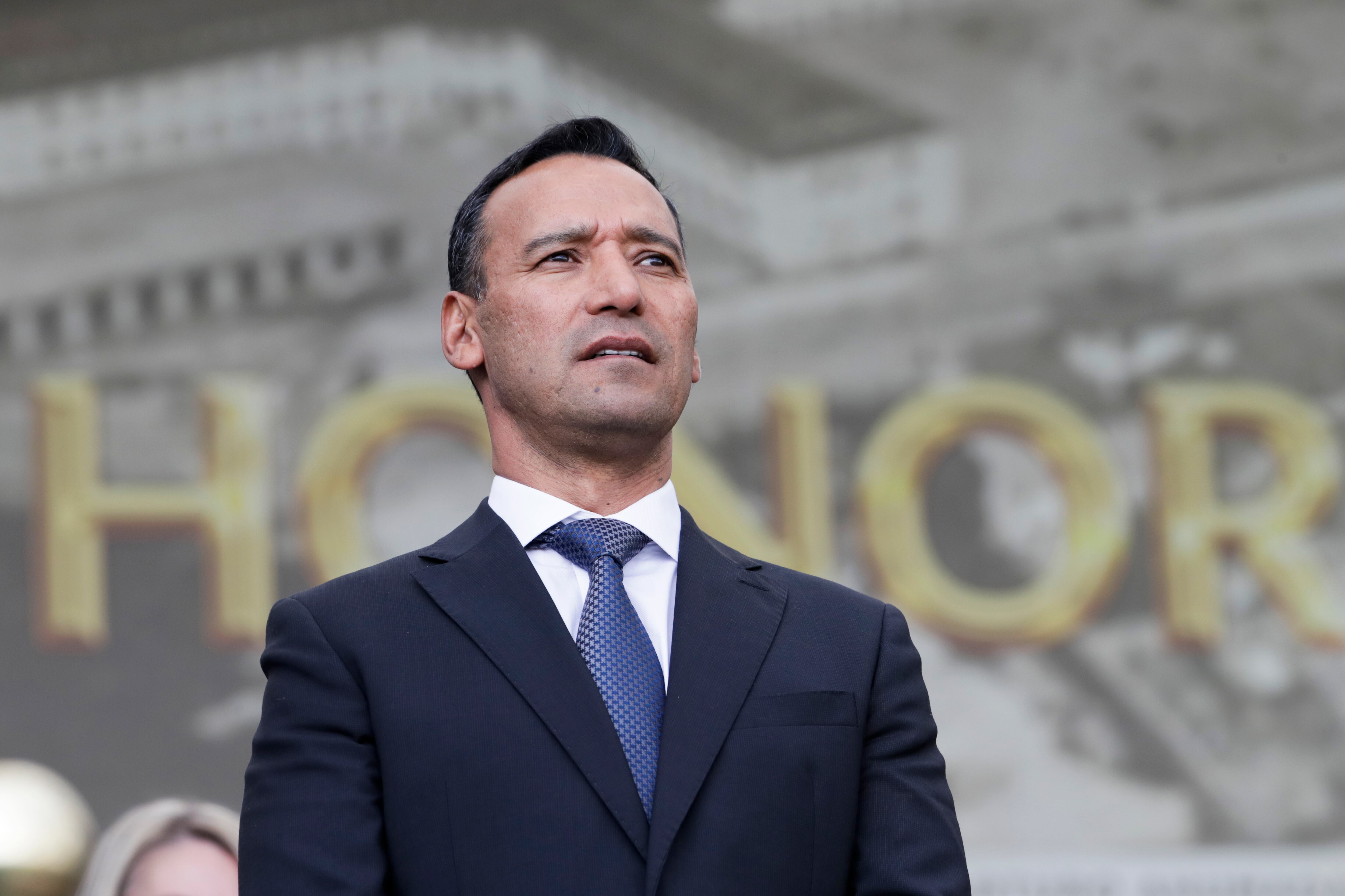 AME8588. BOGOTÁ (COLOMBIA), 11/03/2025.- El ministro de Defensa de Colombia, general retirado Pedro Sánchez, participa en una ceremonia de reconocimiento de tropas de las Fuerzas Militares este martes, en la Escuela Militar José María Córdova en Bogotá (Colombia). EFE/ Carlos Ortega