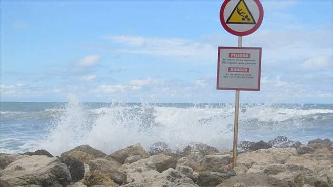 La alerta naranja se activa con el fin de que todas las instituciones, tanto públicas como privadas, relacionadas con la atención en salud, estén disponibles ante cualquier emergencia . Foto: Colprensa