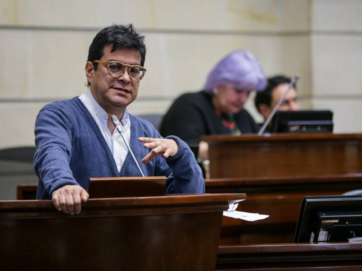 ¿El comisionado de Paz debería salir de su cargo? Congresistas debaten sobre la paz total
