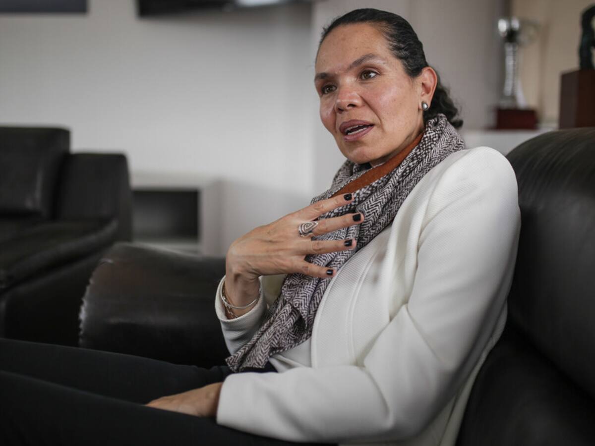 Procuraduría abre investigación a la ministra del Deporte, Astrid Rodríguez