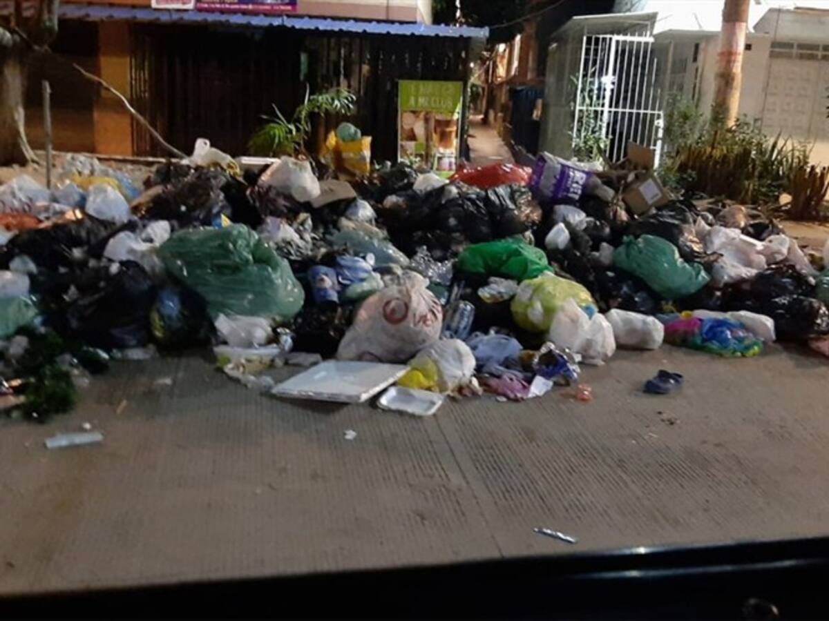 Programaron dos protestas en Girón por basuras en las calles