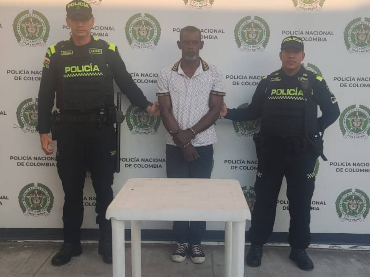 Policía de Santa Marta captura a hombre con circular azul de la Interpol