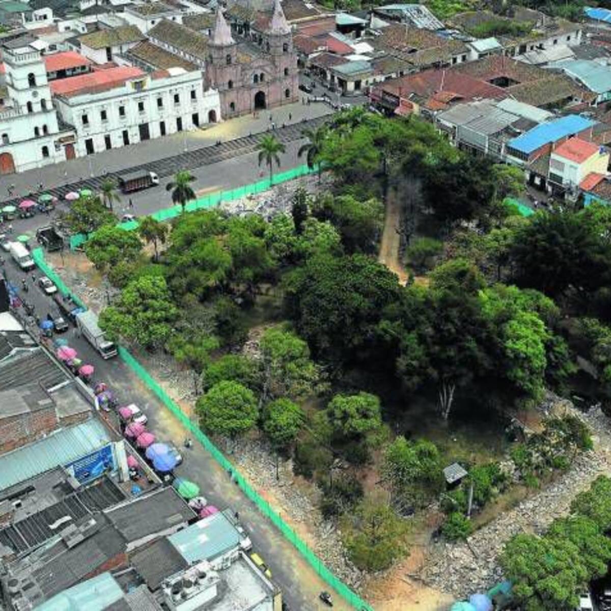 Esperamos entregar obra del parque principal en septiembre de 2023: alcalde de Piedecuesta