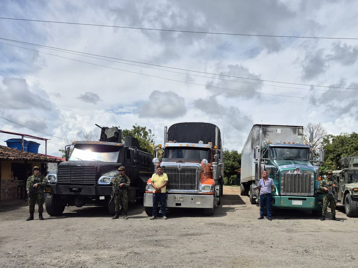 Ejército frustró el robo de dos tractocamiones por parte de las disidencias Farc en Cauca