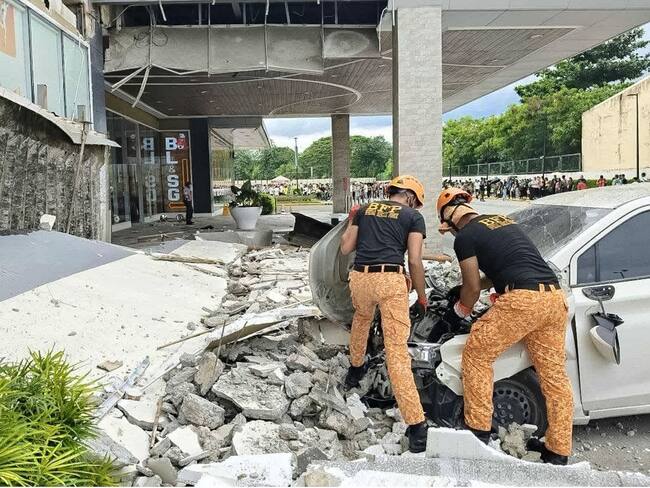 Terremoto en Filipinas. Foto:_Bureau of Fire Protection/Anadolu via Getty Images