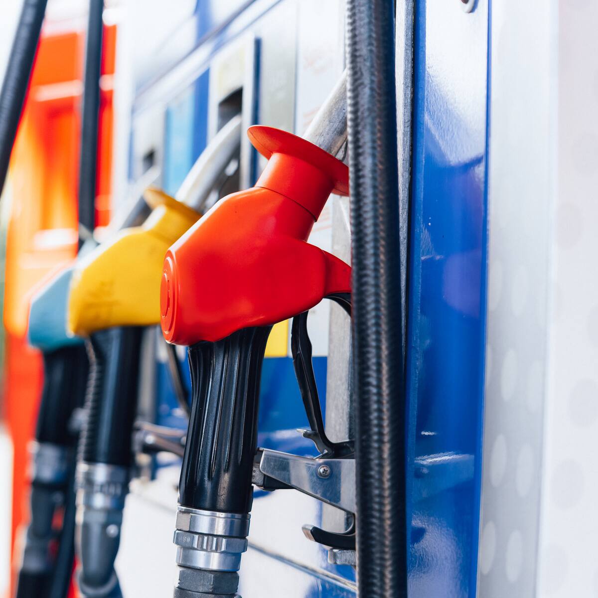 ¿Aumento en precio del diésel afectaría costo de vida en Colombia? Experto explicó pros y contras