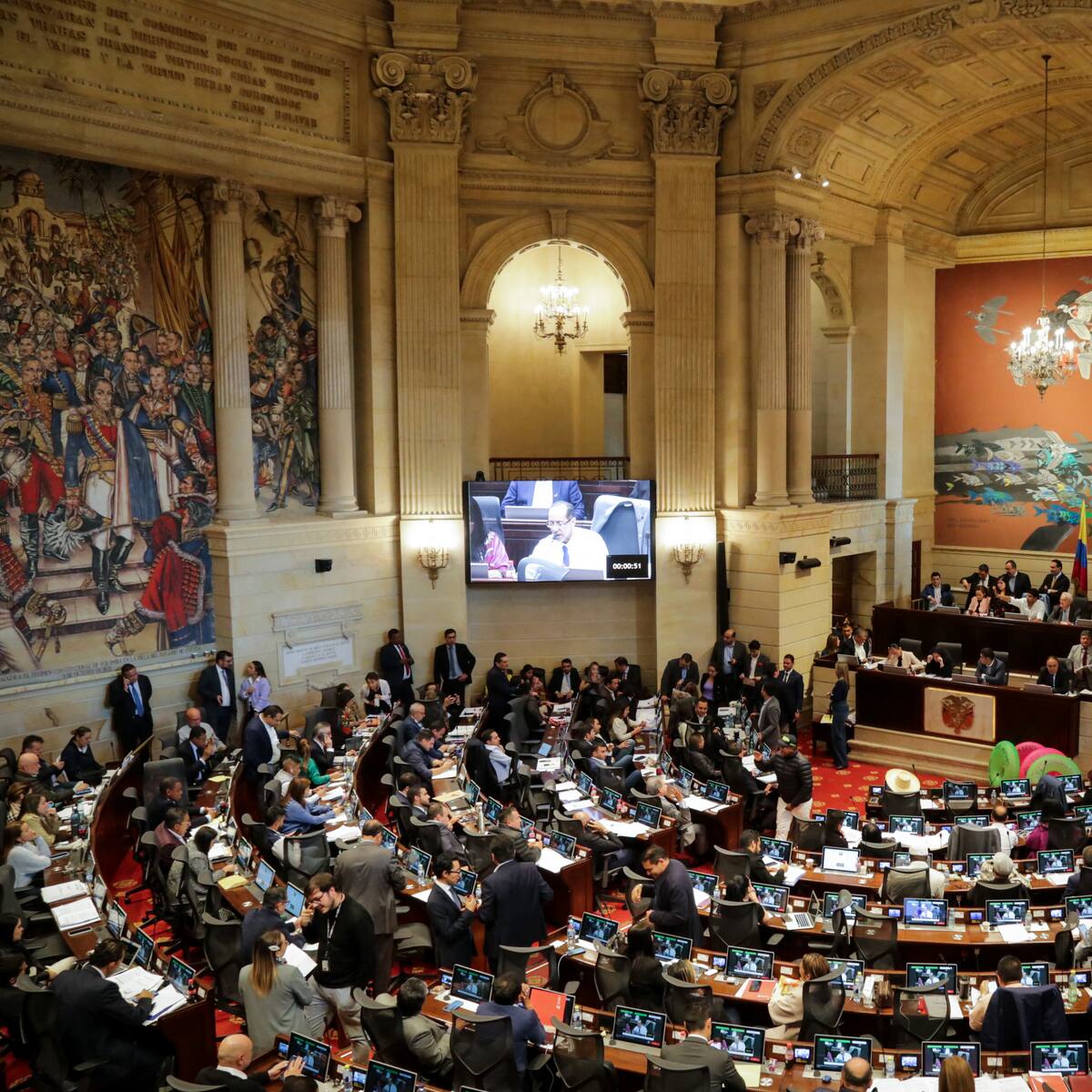 ¿Por qué no sesionó la plenaria de la Cámara? Oposición culpa a marchas pro-Petro