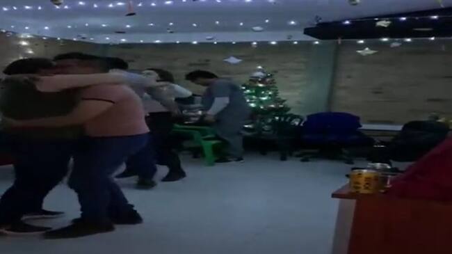 Claudia Ardila, gerente de la Subred Centro Oriente de la Secretaría de Salud, sí conocía de la fiesta del 5 de diciembre y había pedido a la funcionaria que grabó el video ocultar esa información. Foto: Captura de video