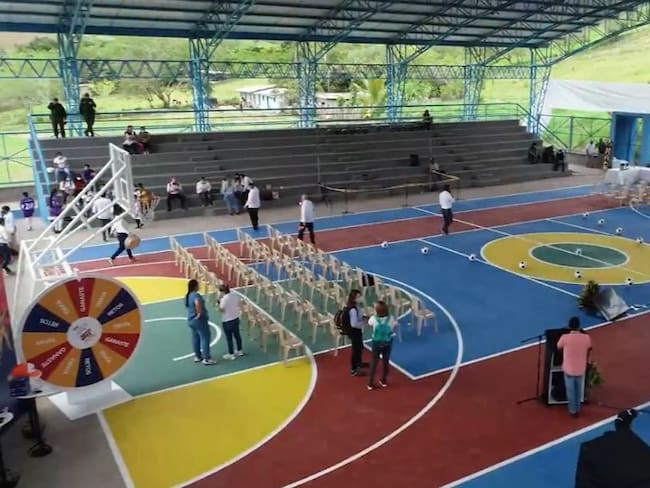 Foto de referencia de la entrega de un proyecto de Sacúdete al Parque en el departamento del Huila. Foto: Colprensa.
