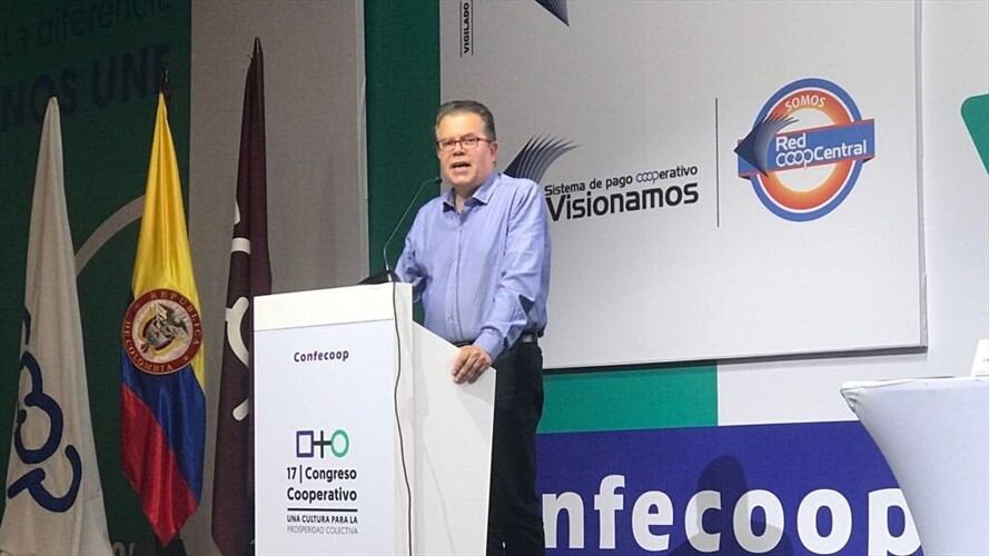 Así lo anunció desde Cartagena el ministro de Hacienda, Alberto Carrasquilla.. Foto: Cortesía