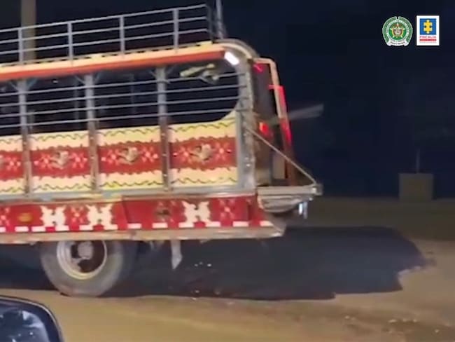 Se decretaron medidas cautelares con fines de extinción del derecho de dominio a dos vehículos. Foto: Fiscalía General de la Nación