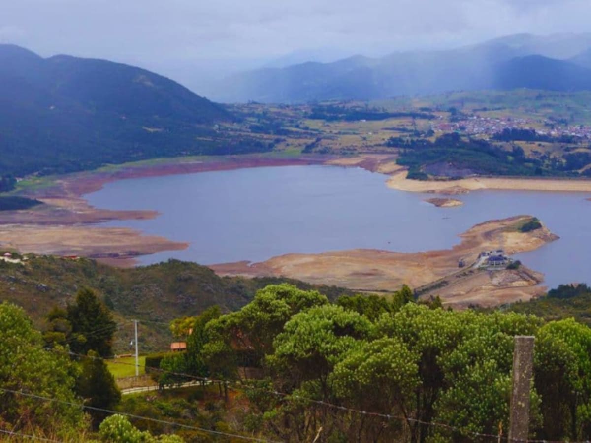 ¿Por qué los niveles de los embalses en Colombia descienden pese a las lluvias?