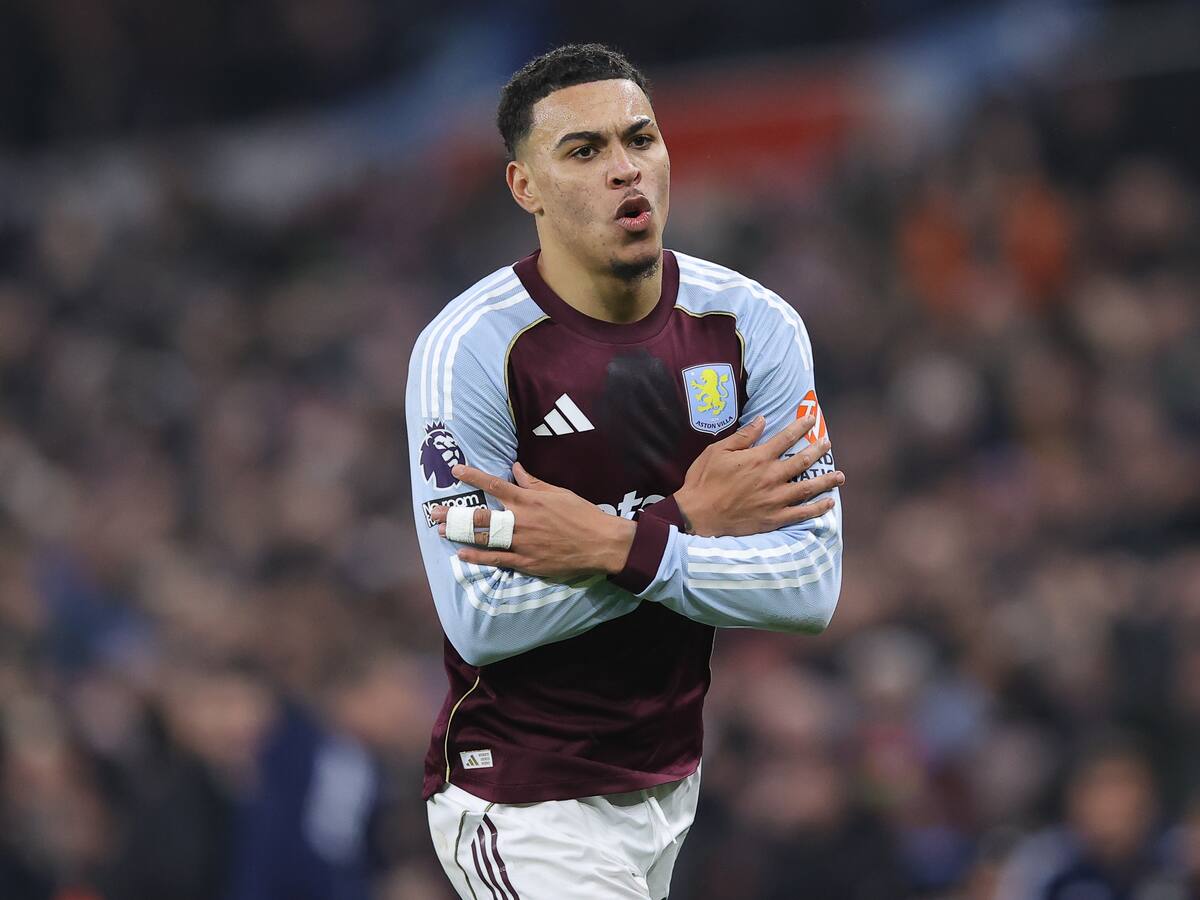 Aston Villa ganó 2-1 al Manchester United y se consolida en el Top 3 de la Premier League