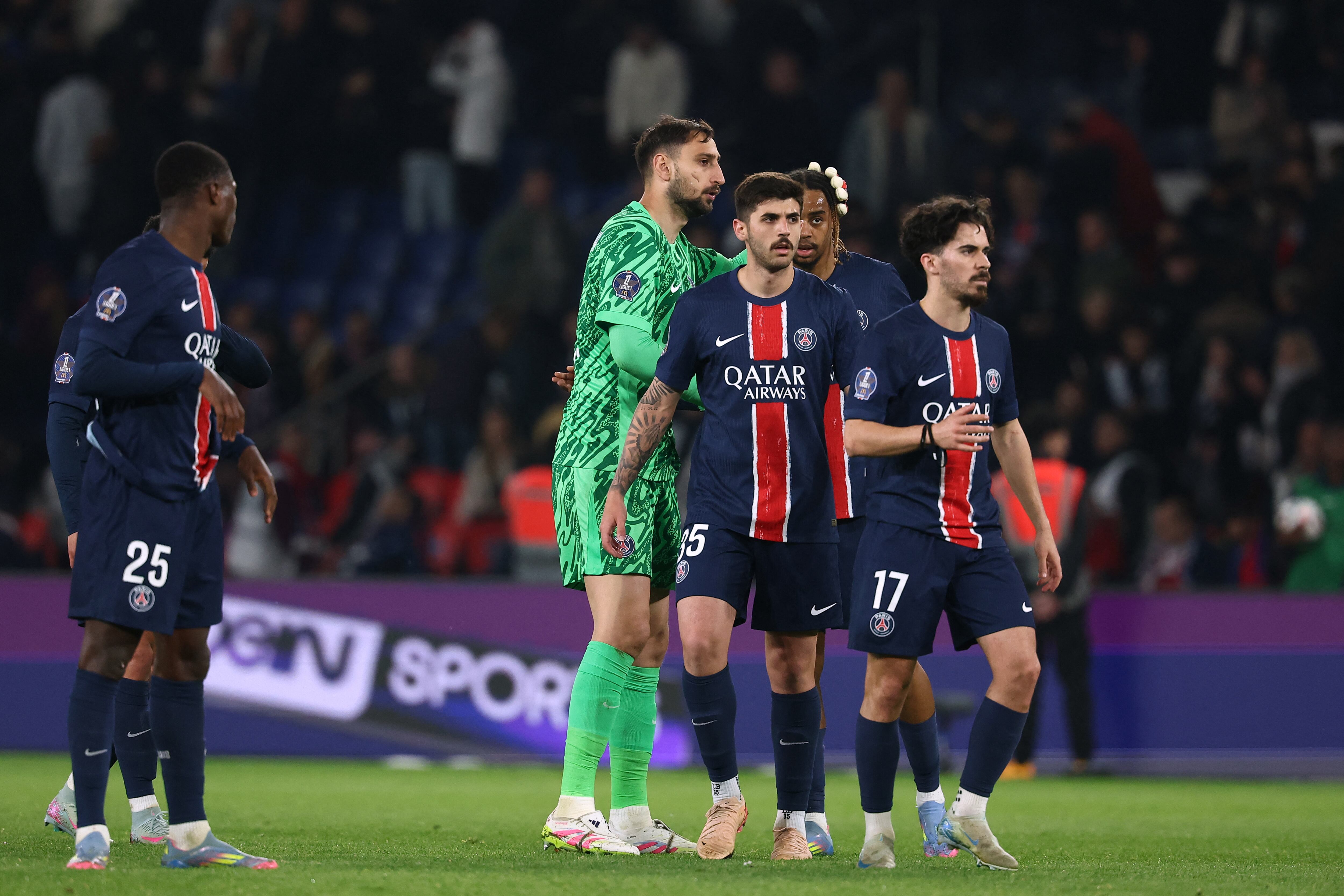 PSG cayó ante Niza y perdió su invicto en la Ligue 1. (Photo by FRANCK FIFE / AFP)