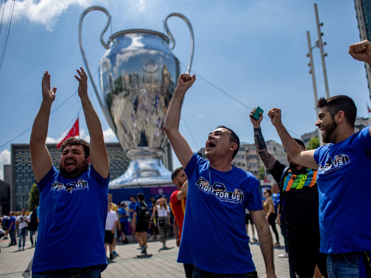En fotos: así vivieron las hinchadas la final de la Champions League