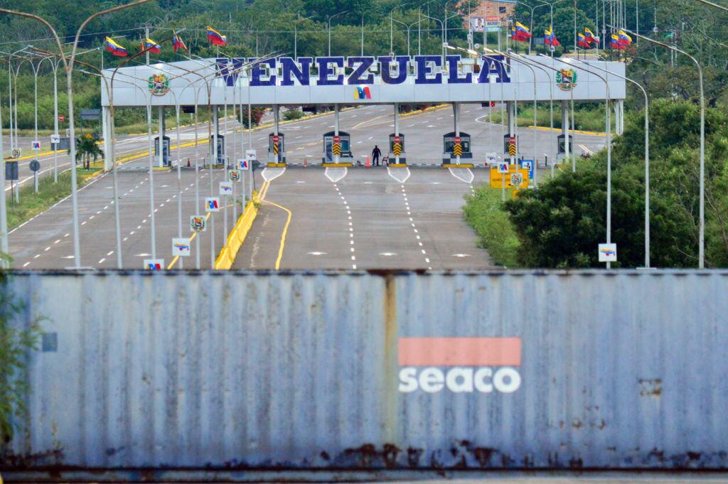 Colombia mantendrá fronteras abiertas, pese a cierre unilateral anunciado por Venezuela