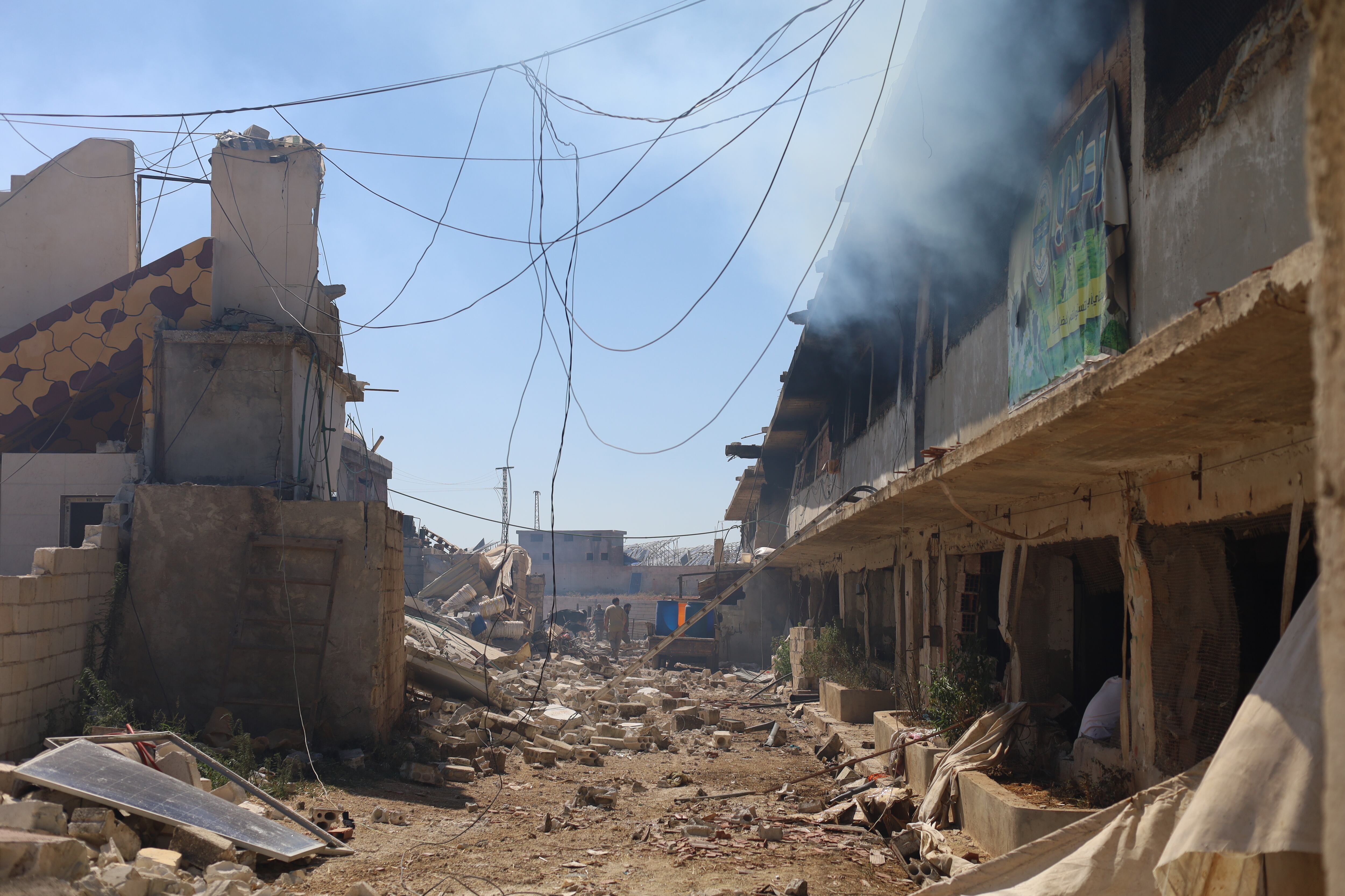 Explosión en almacén de Siria. Foto: Kasim Yusuf/Anadolu via Getty Images.