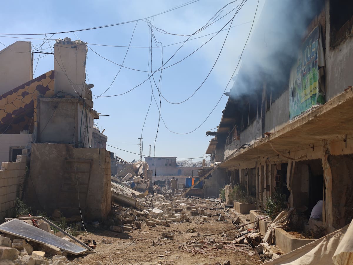 Suben a siete los muertos y a 157 los heridos por explosión en almacén de munición en Siria