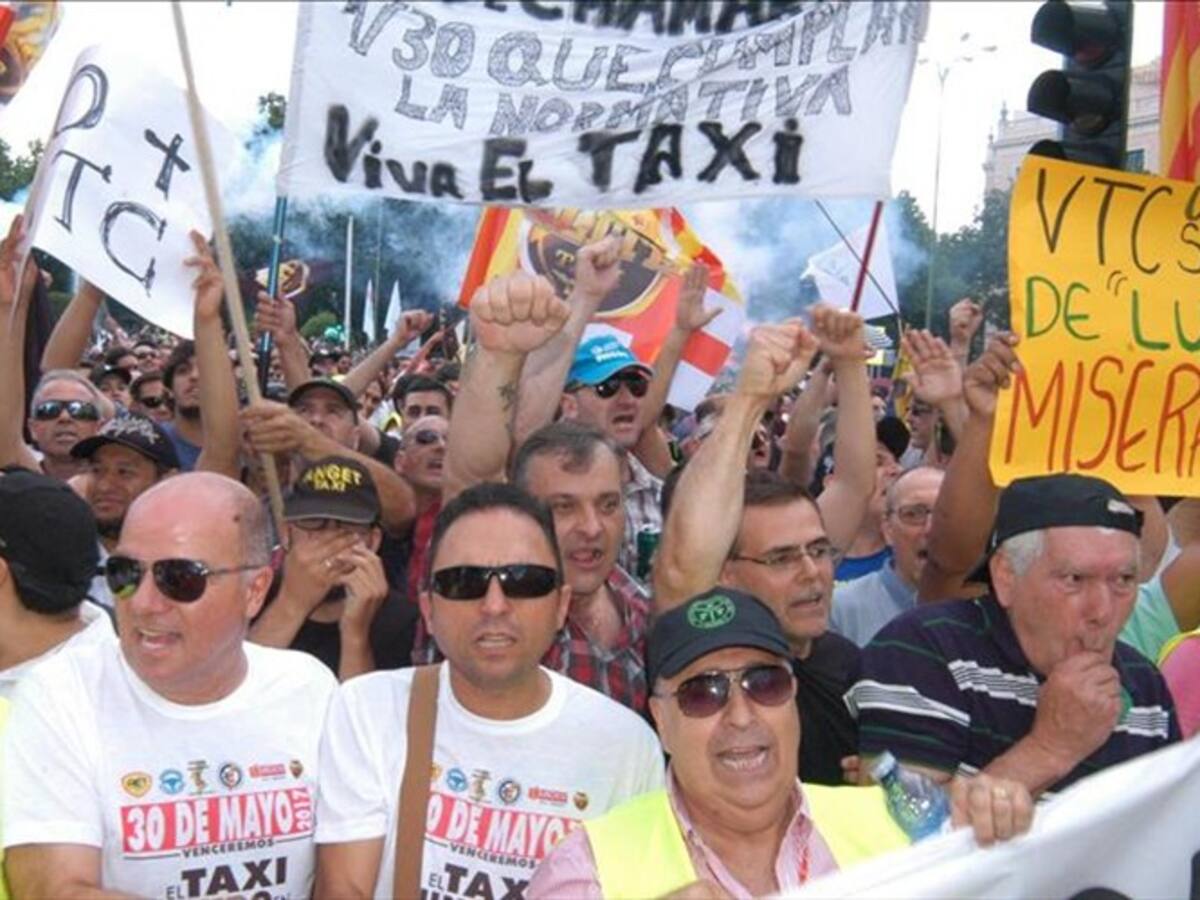 Los taxistas españoles le ganaron la batalla a Uber