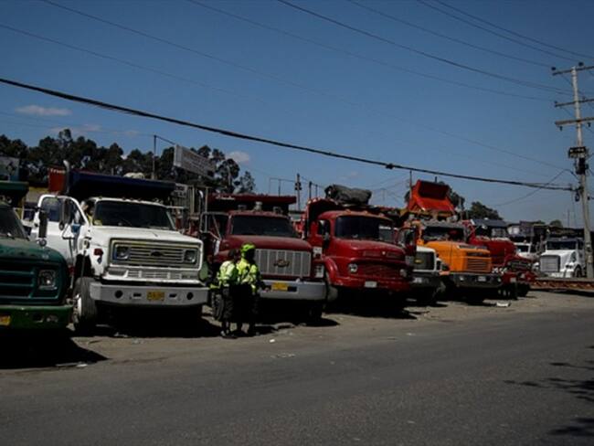 Bloqueos durante el paro nacional en Colombia. Foto: Colprensa - Diego Pineda