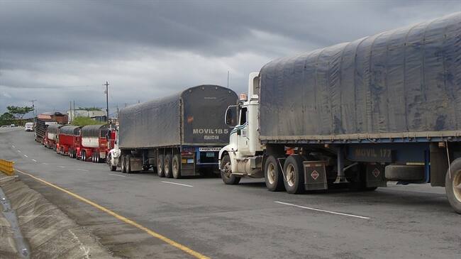 No habrá restricción para vehículos de carga en vías nacionales por desarrollo del Paro. Foto: Colprensa