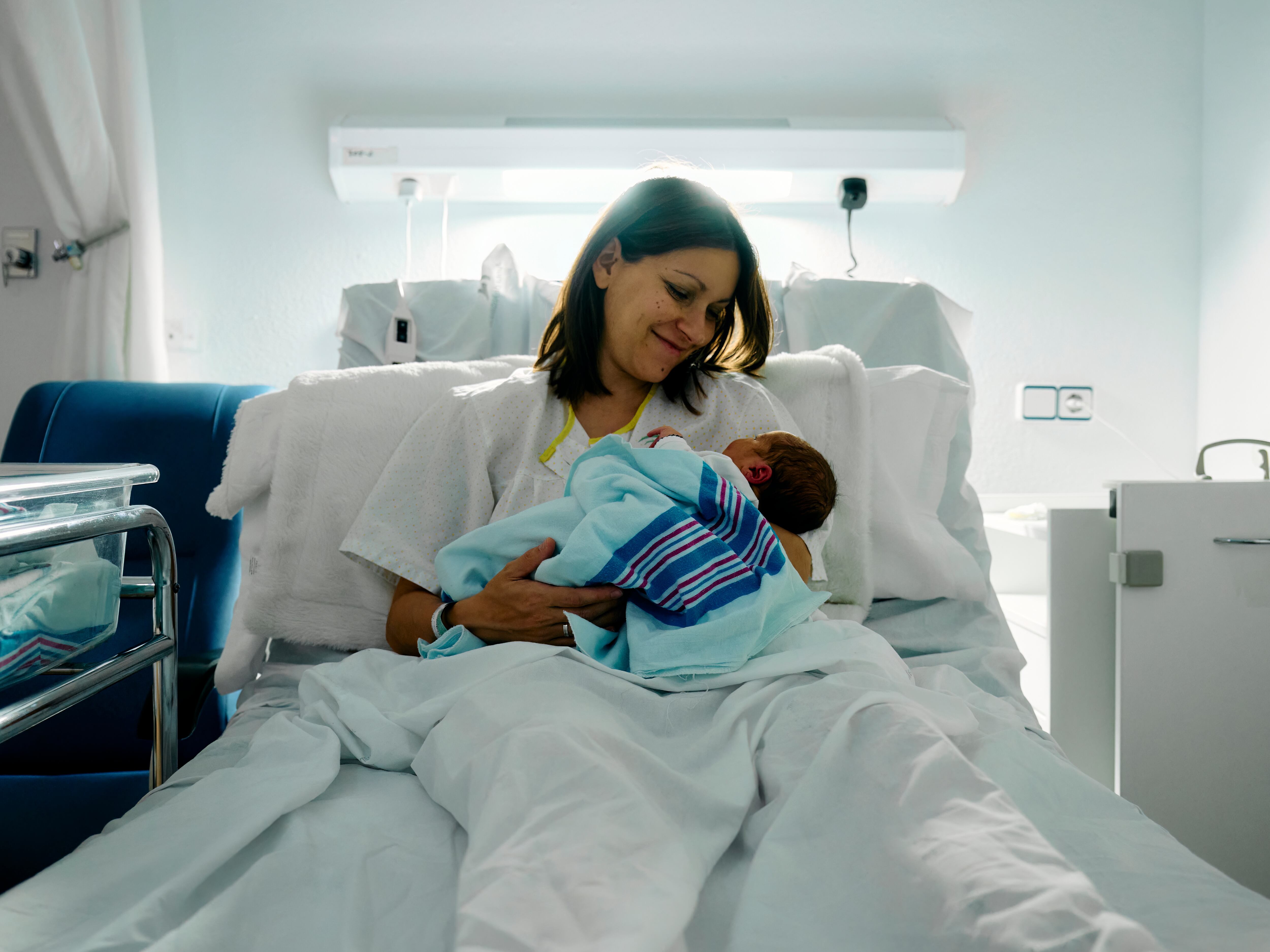 Madre con su bebé recién nacido