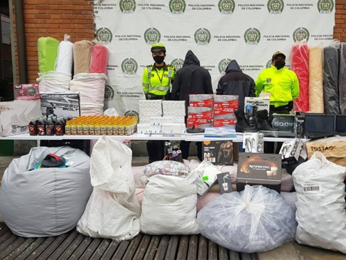 Detienen camión con medicamentos y material quirúrgico avaluados en $370 millones